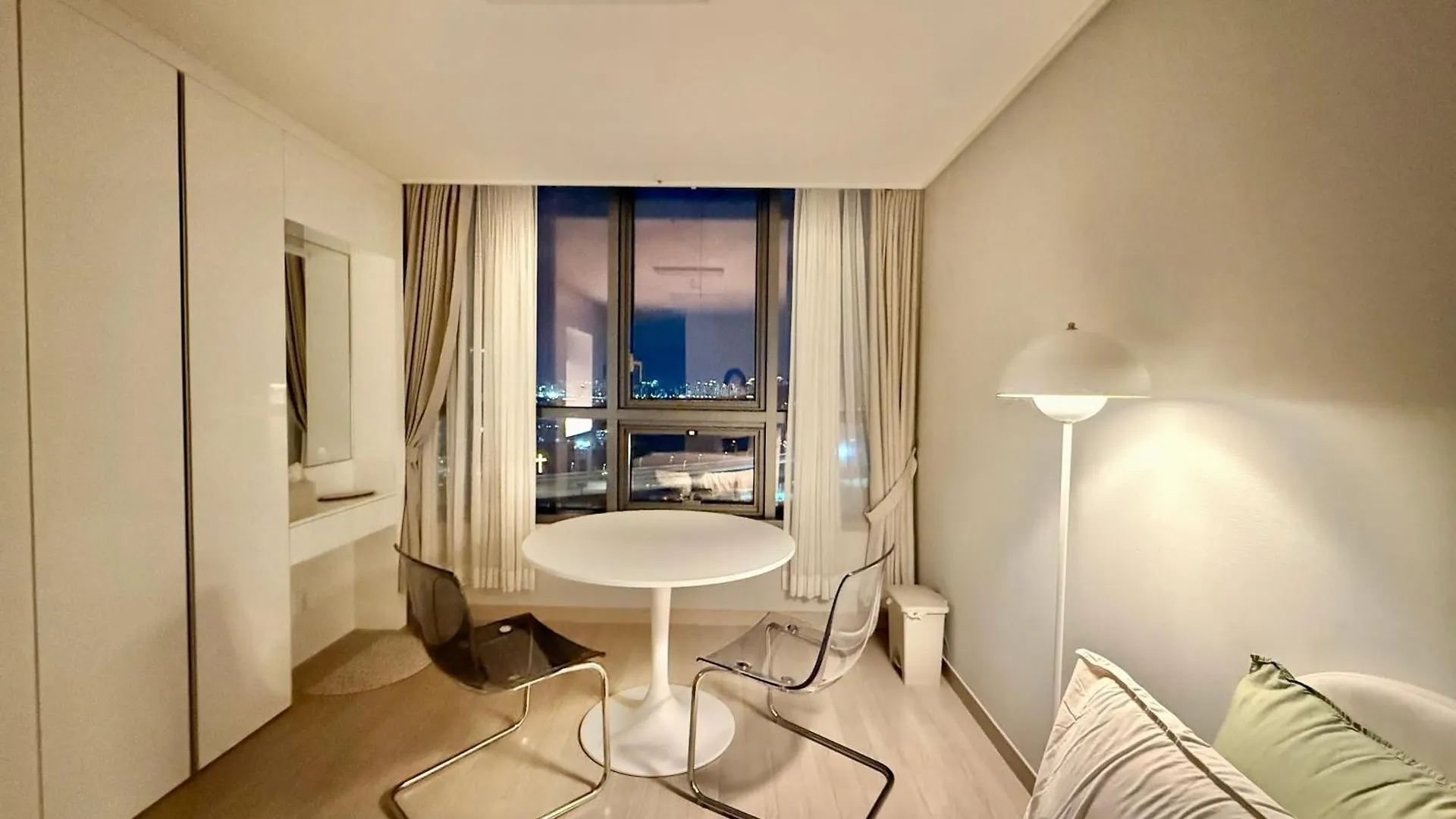 Shine Stay 5 Min From Songdo Moonlit Festiv Park Station インチョン広域市 3*,