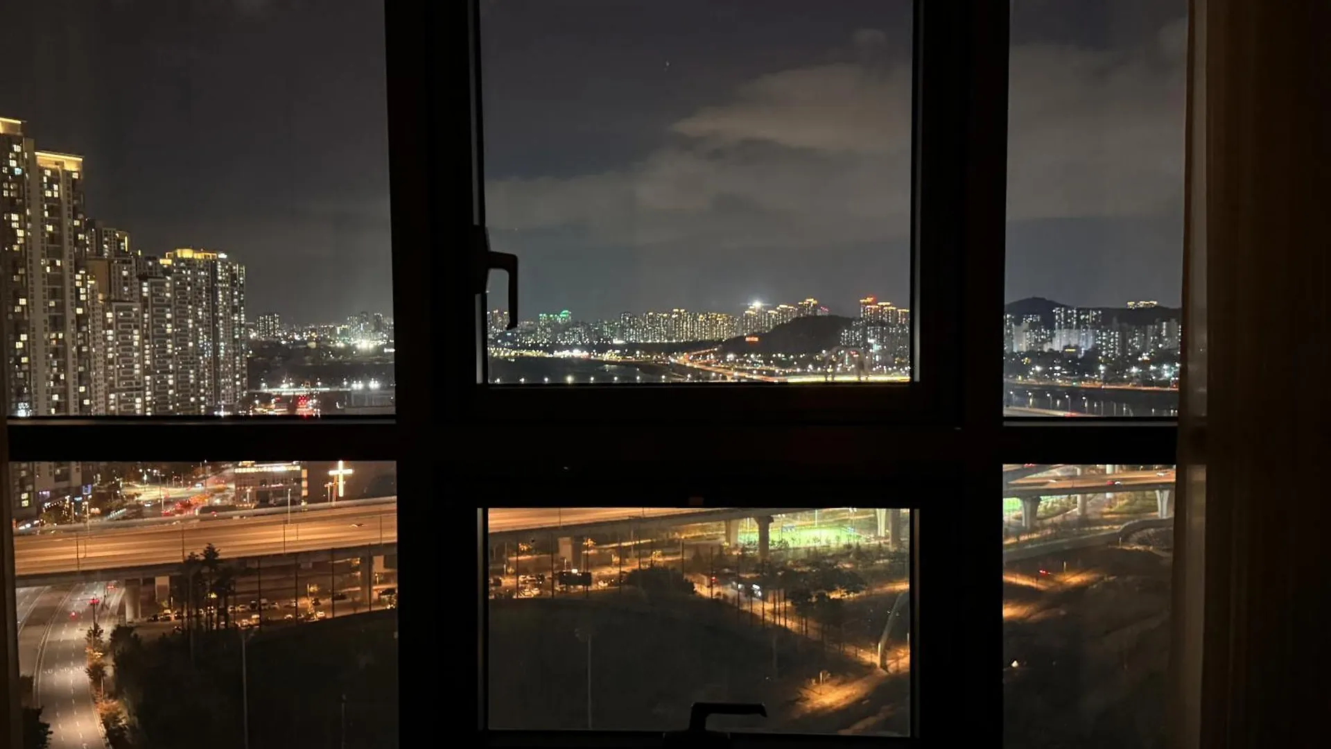 Aparthotel Shine Stay 5 Min From Songdo Moonlit Festiv Park Station Incheon